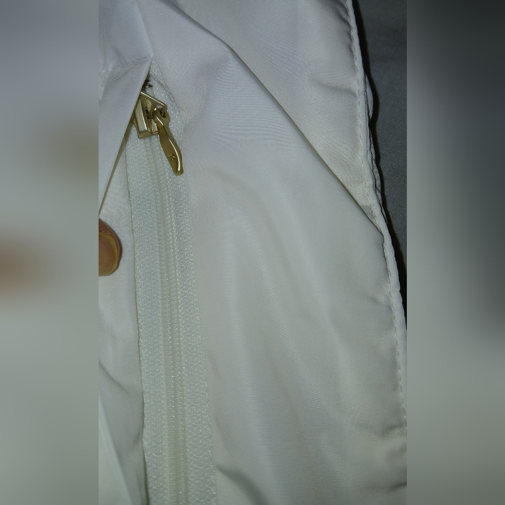 NWOT Calvin Klein Performance Women's White Quilted Vest - Picture 4 of 6